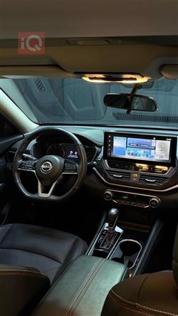 نيسان ألتيما